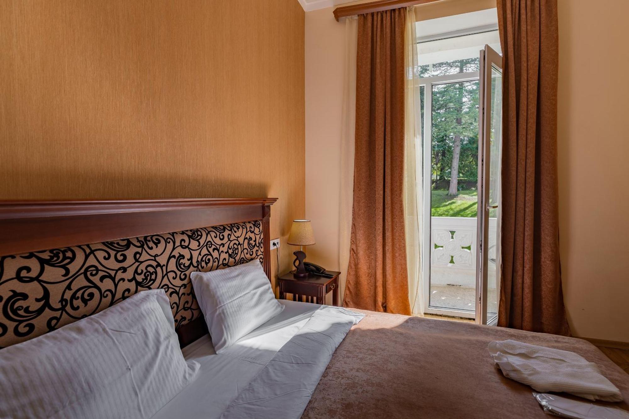 Legends Tskaltubo Spa Resort ภายนอก รูปภาพ