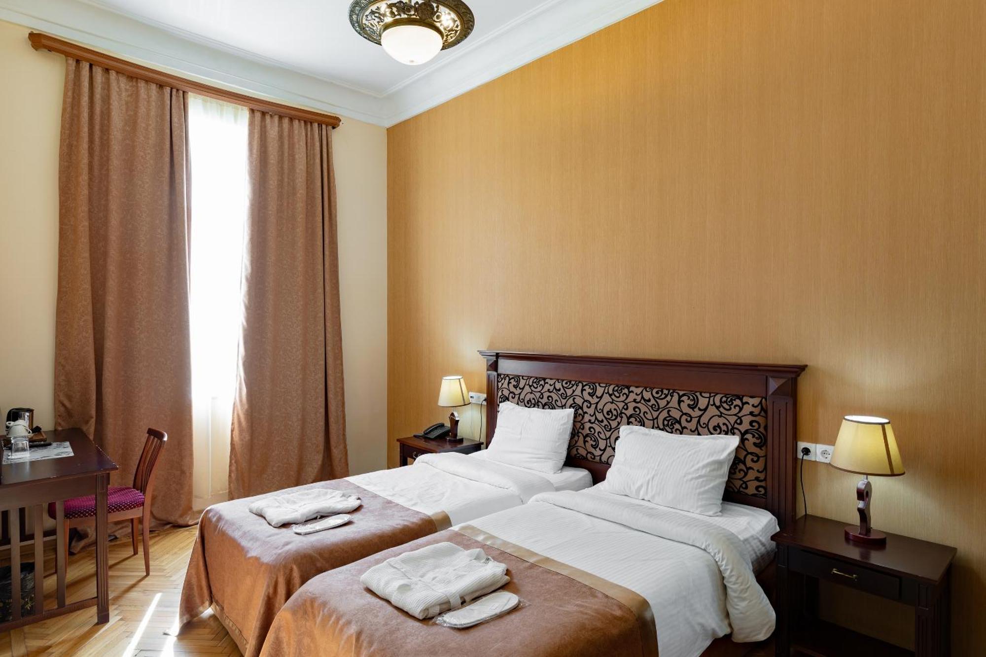 Legends Tskaltubo Spa Resort ภายนอก รูปภาพ