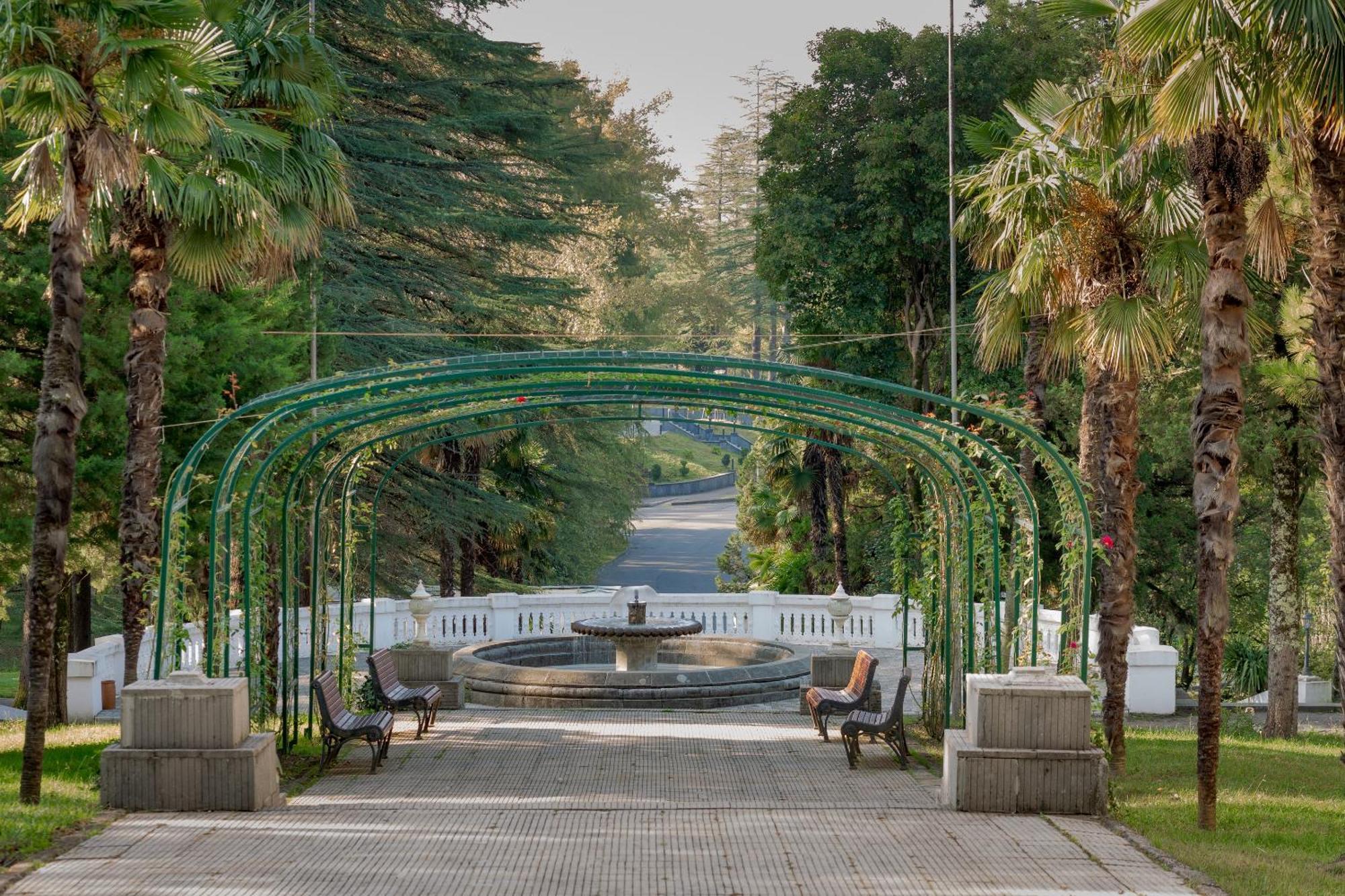 Legends Tskaltubo Spa Resort ภายนอก รูปภาพ